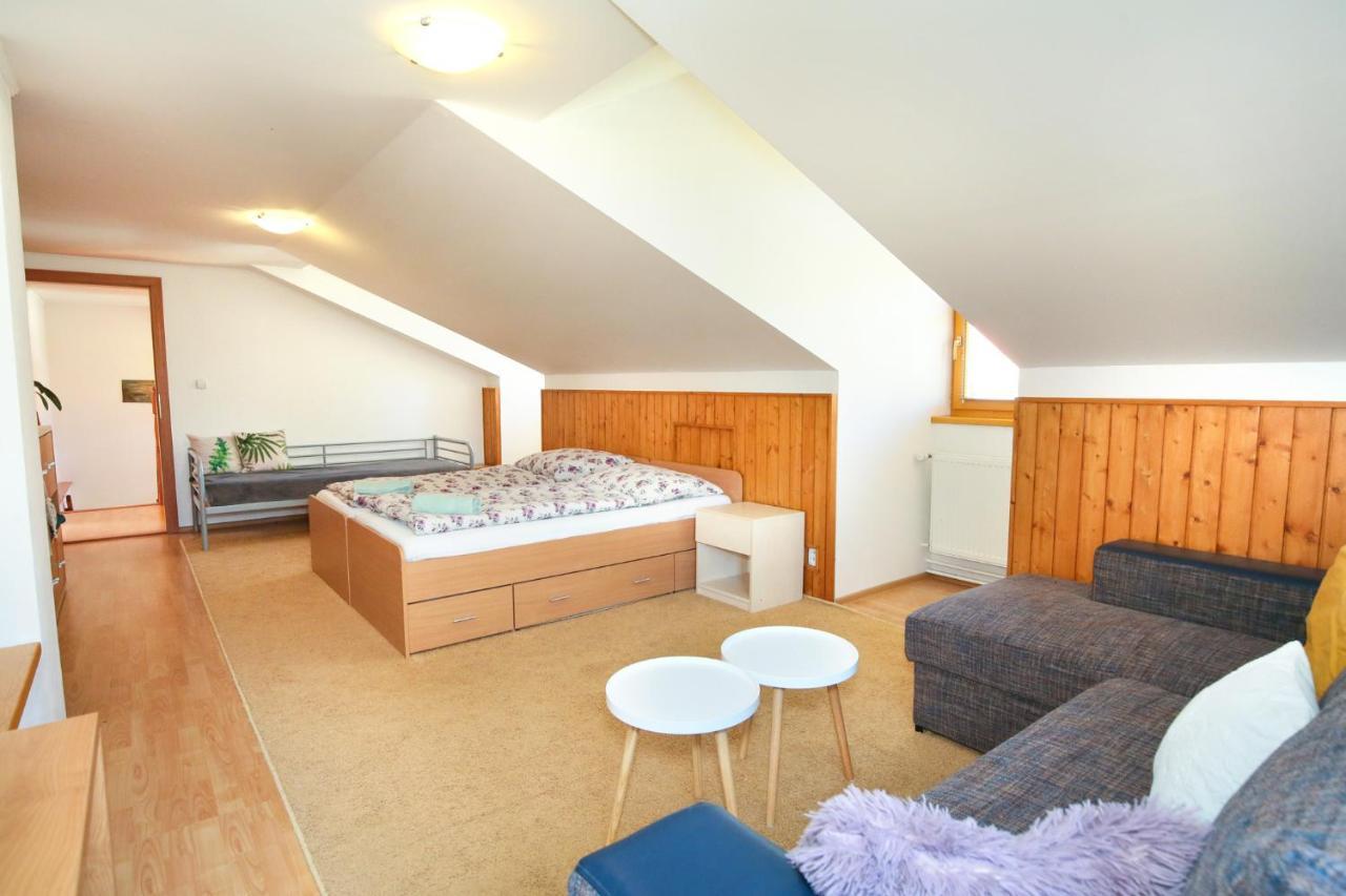 דירות Banská Štiavnica Apartman Daniela מראה חיצוני תמונה
